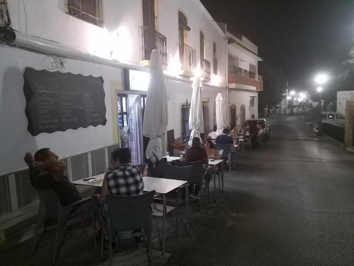 Pension La Fuente Abrucena 外观 照片
